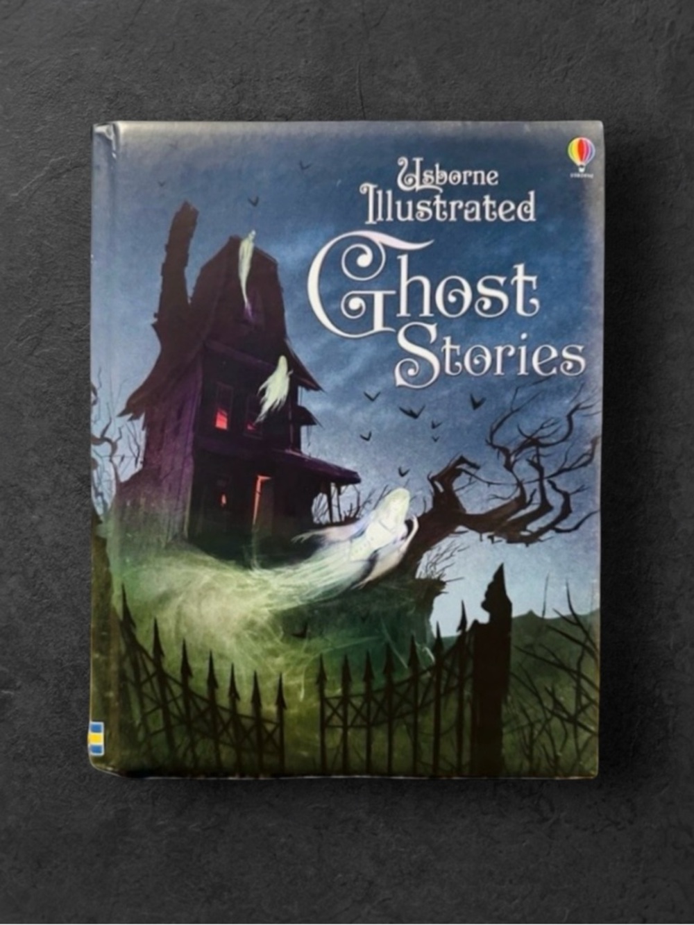 Usborne Illustrated Ghost Stories Book - Hardcover
